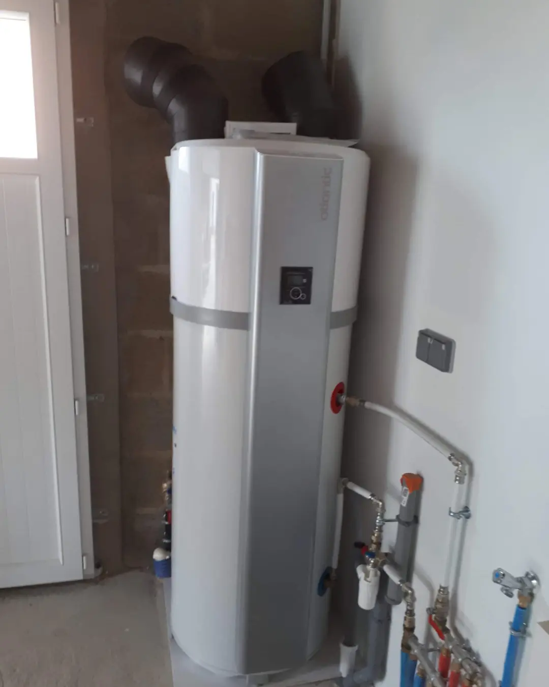 Eau calcaire à Caen : protéger sa plomberie